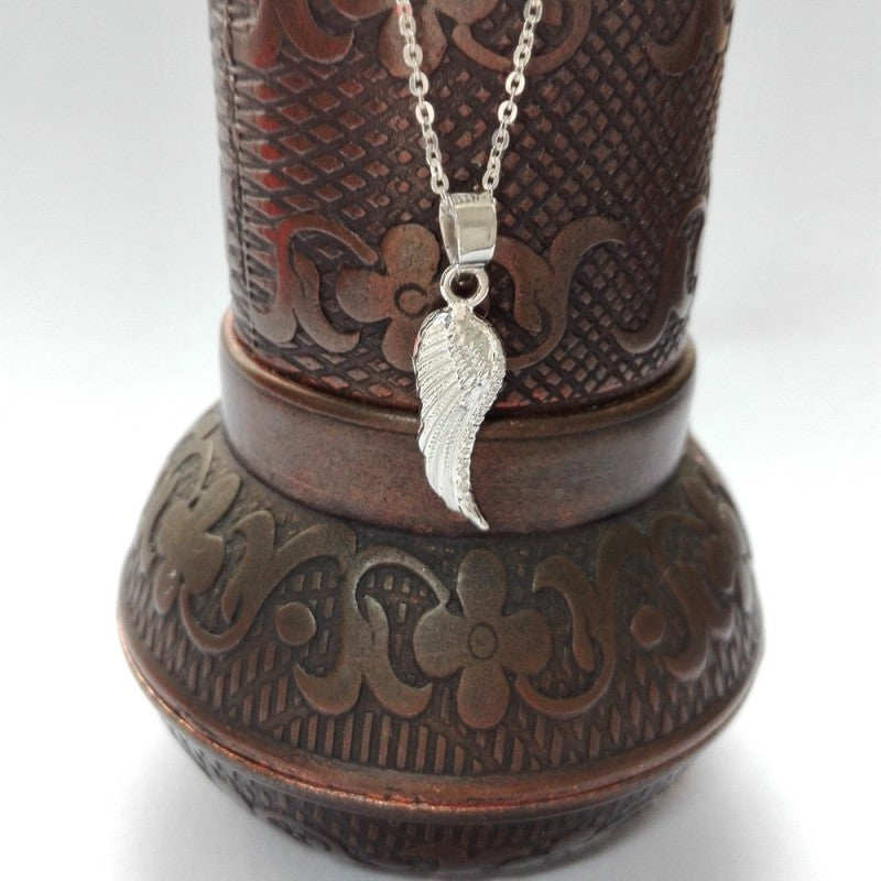 Collar Colgante Ala de Angel de Plata para Mujer con terminación brillante Incluye Cadena de plata de 45 cm y Estuche para Regalo